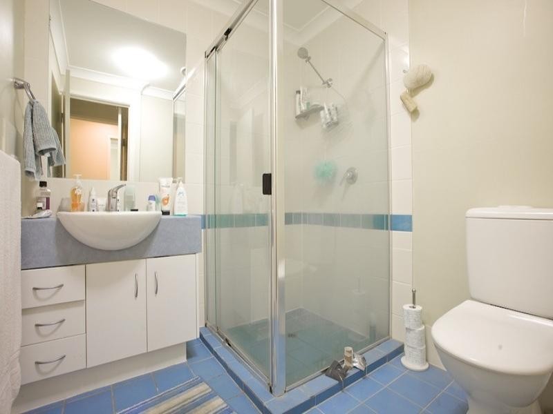 2/19 Downs Street, Redcliffe QLD 4020