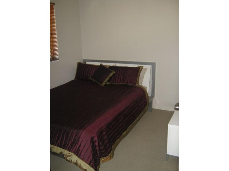 5/11 McNaughton Street, Redcliffe QLD 4020