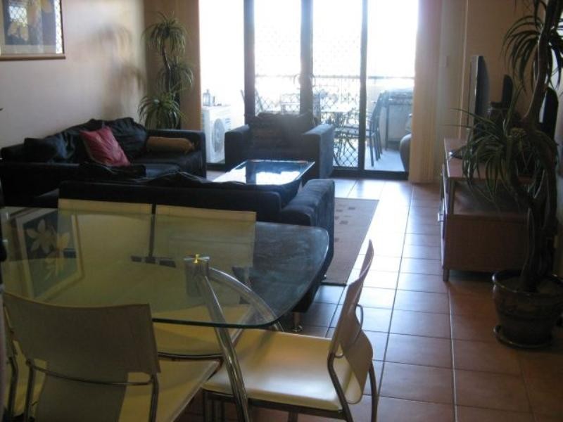 5/11 McNaughton Street, Redcliffe QLD 4020