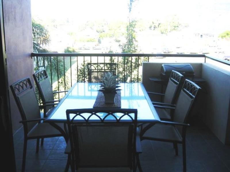 5/11 McNaughton Street, Redcliffe QLD 4020