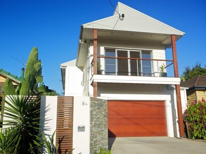 8a Donald Street, Woody Point QLD 4019