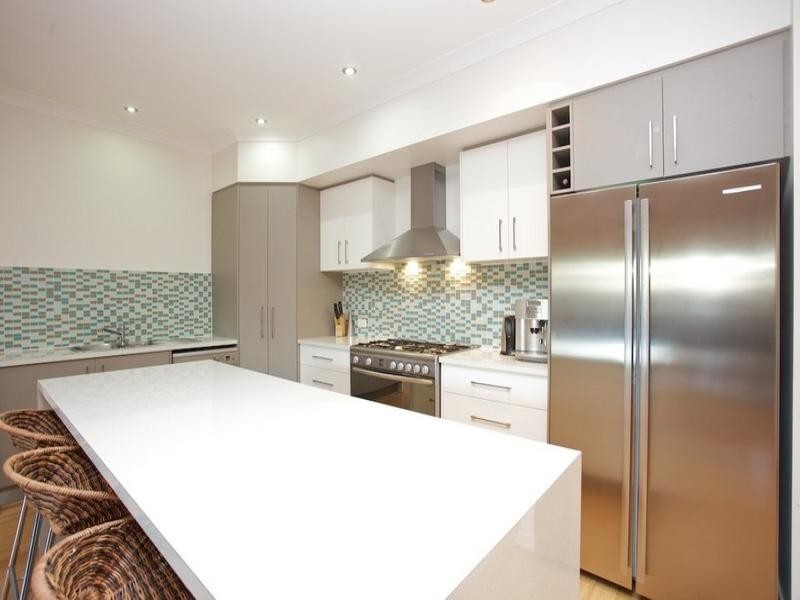 8a Donald Street, Woody Point QLD 4019