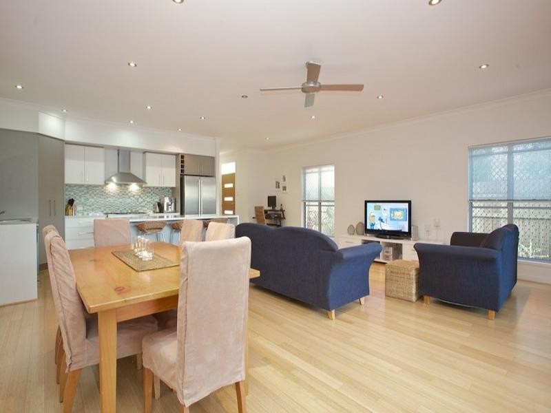 8a Donald Street, Woody Point QLD 4019