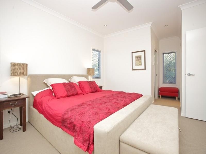 8a Donald Street, Woody Point QLD 4019