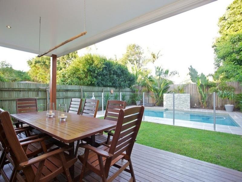 8a Donald Street, Woody Point QLD 4019