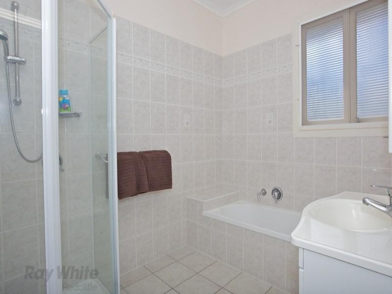 20 Palmtree Avenue, Scarborough QLD 4020