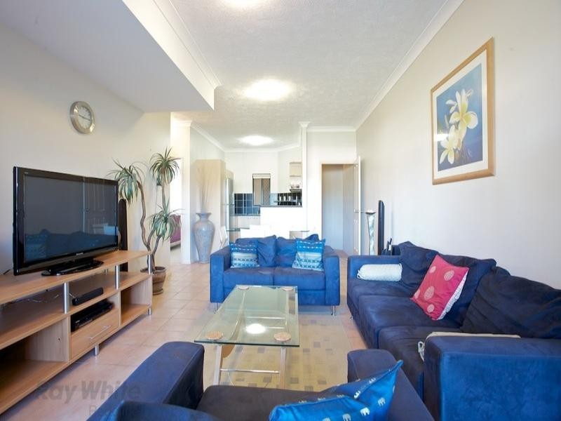 5/11 McNaughton Street, Redcliffe QLD 4020