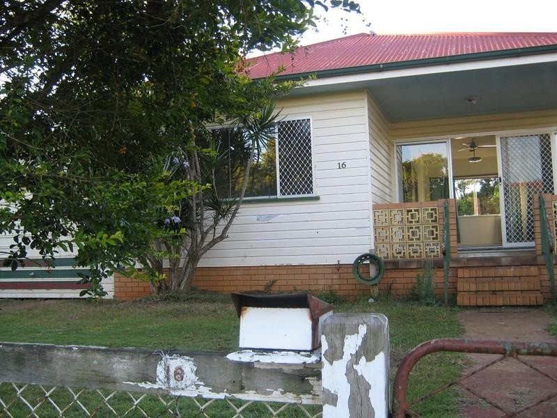 16 Josephine Street, Redcliffe QLD 4020