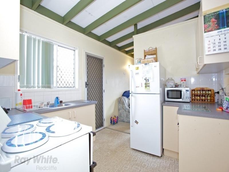 82 Seaville Avenue, Scarborough QLD 4020