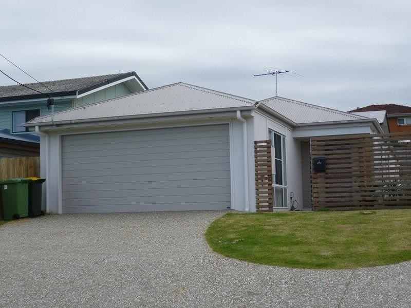 2/7 Duke Street, Clontarf QLD 4019