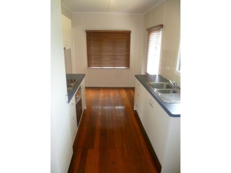2/390 Oxley Avenue, Redcliffe QLD 4020