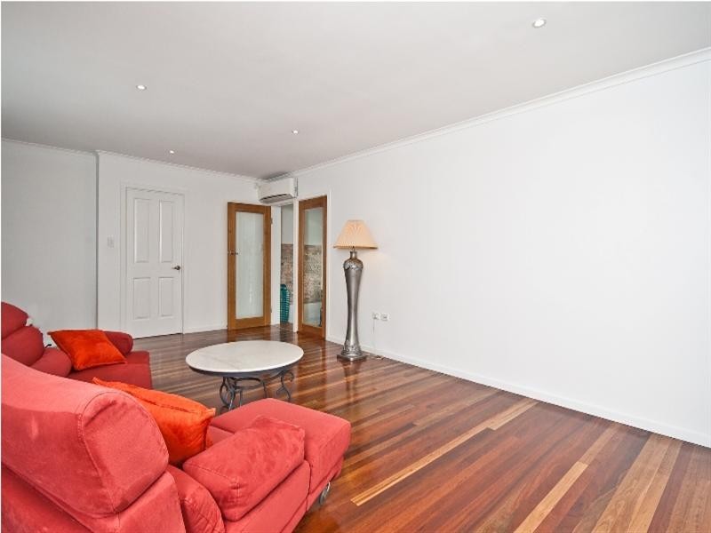 69 Scarborough Road, Redcliffe QLD 4020