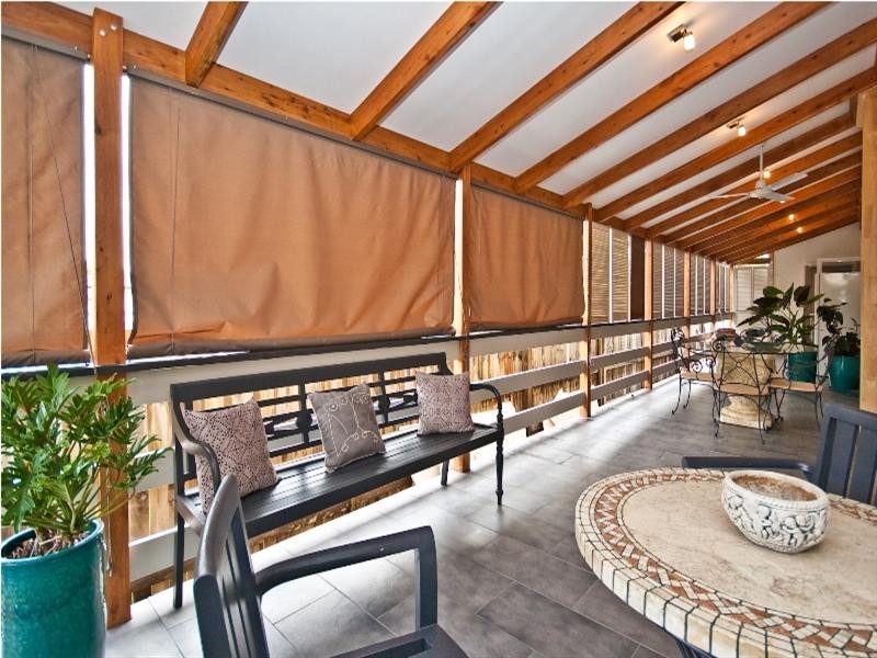 69 Scarborough Road, Redcliffe QLD 4020