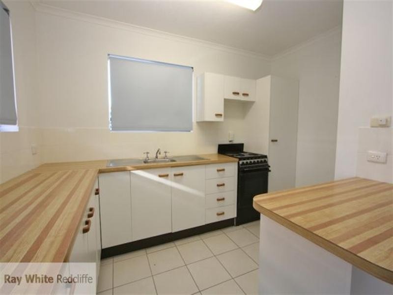 2/13 Meredith Street, Redcliffe QLD 4020