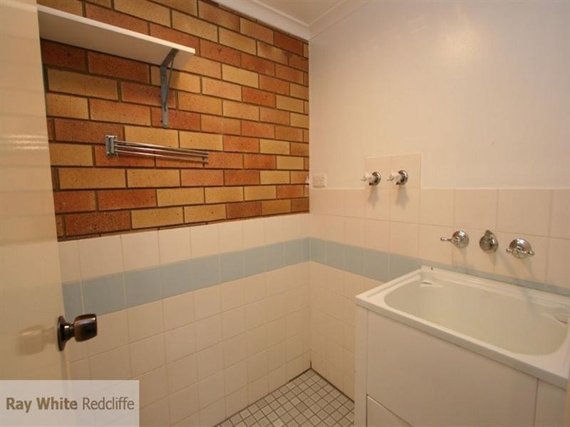 2/13 Meredith Street, Redcliffe QLD 4020