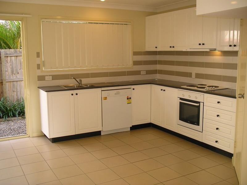 4/36 Silvyn Street, Redcliffe QLD 4020