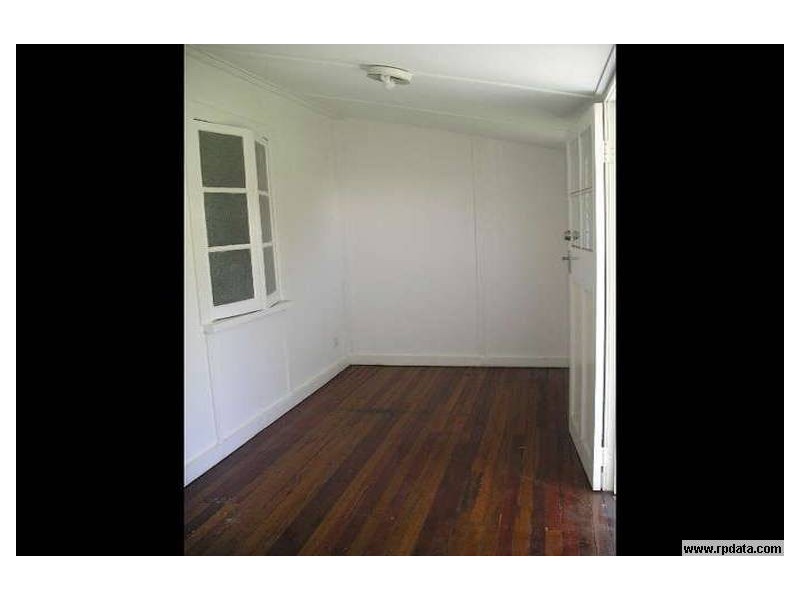 18 Isobel Street, Clontarf QLD 4019