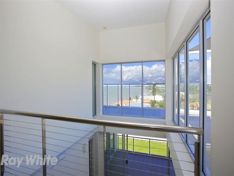 28/146 Prince Edward Parade, Scarborough QLD 4020