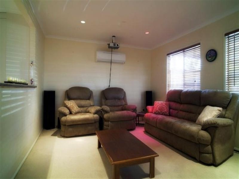 26 Gertrude Street, Redcliffe QLD 4020