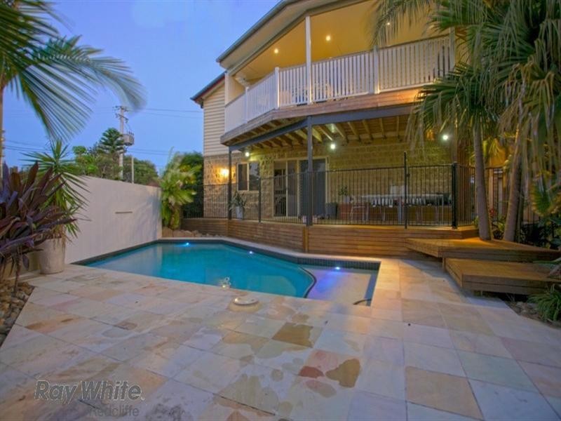 23 Woodcliffe Crescent, Woody Point QLD 4019