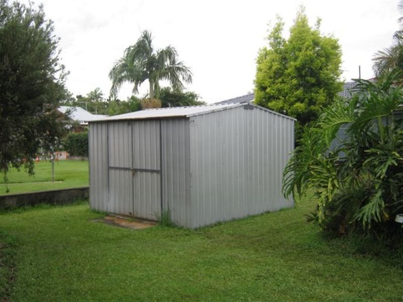 9 Williams Street, Redcliffe QLD 4020