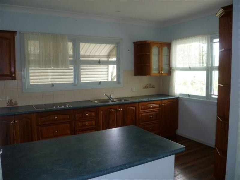 43 Ellen Street, Woody Point QLD 4019