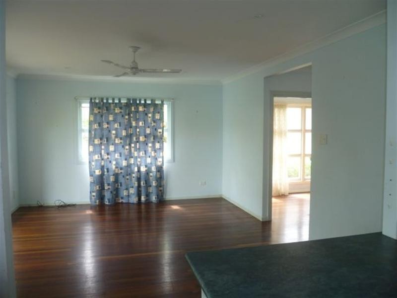 43 Ellen Street, Woody Point QLD 4019