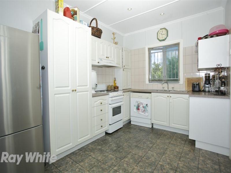 7 Swan Street, Margate QLD 4019