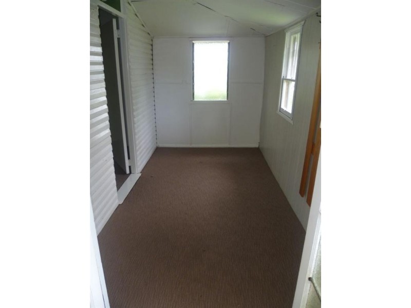 2a Inglis Street, Woody Point QLD 4019