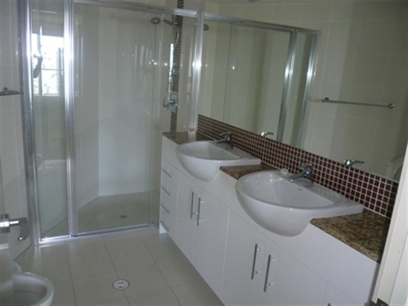 502/87-89 Landsborough Avenue, Scarborough QLD 4020