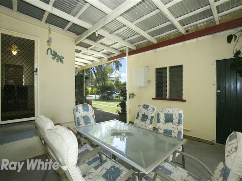 1 Bramble Street, Woody Point QLD 4019