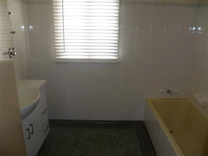 20 Victoria Avenue, Woody Point QLD 4019