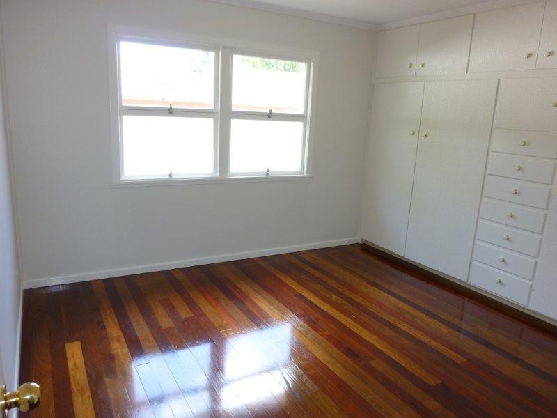 37 Garnet Street, Scarborough QLD 4020
