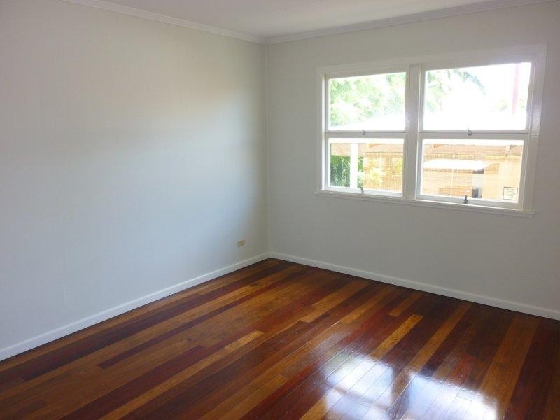 37 Garnet Street, Scarborough QLD 4020