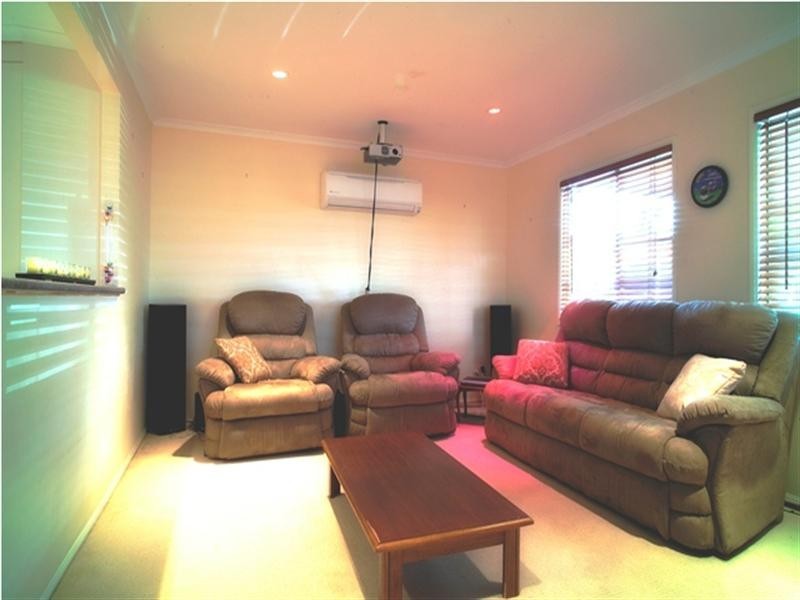 26 Gertrude Street, Redcliffe QLD 4020