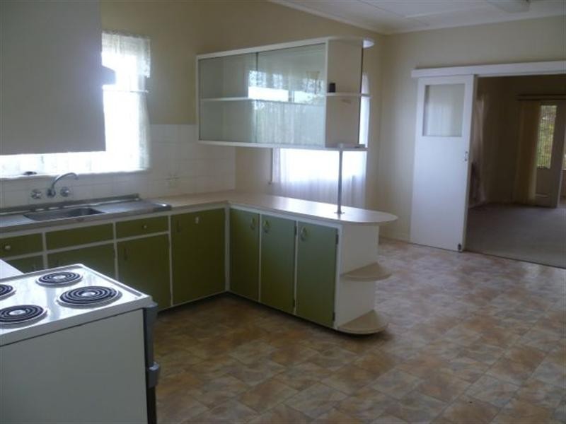 10 Sheehan Street, Redcliffe QLD 4020