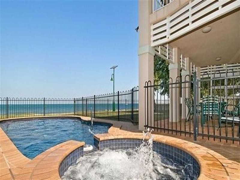 56 Prince Edward Parade, Redcliffe QLD 4020