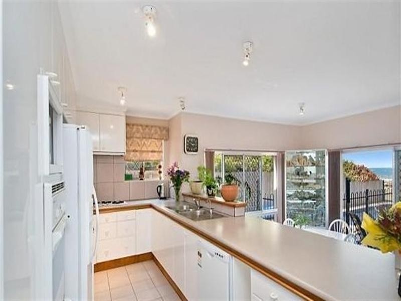 56 Prince Edward Parade, Redcliffe QLD 4020