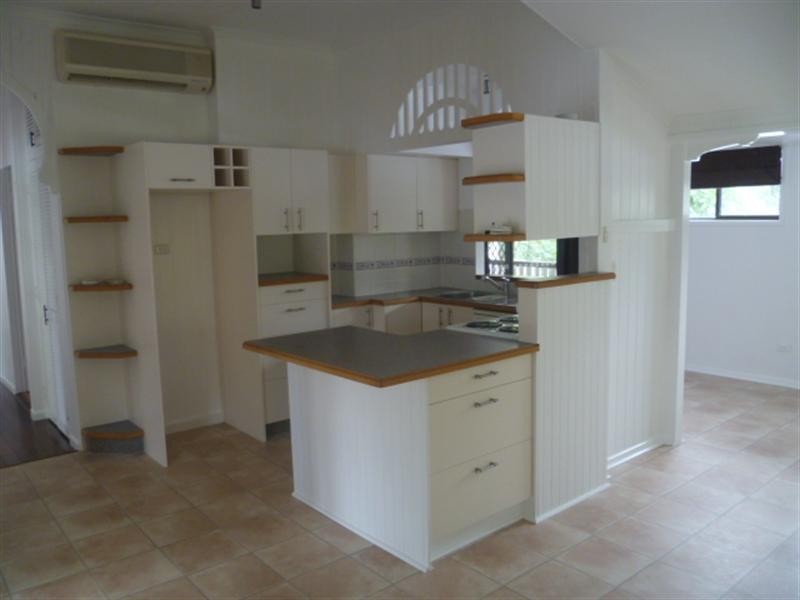 6 Steven Street, Redcliffe QLD 4020