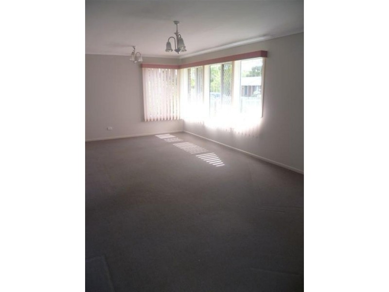 18 Arafura Court, Kippa-ring QLD 4021