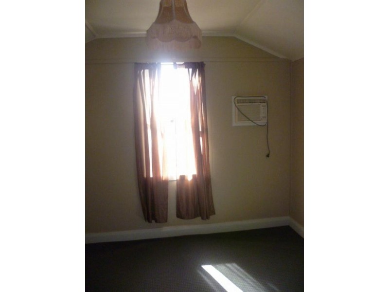 456 Oxley Avenue, Redcliffe QLD 4020