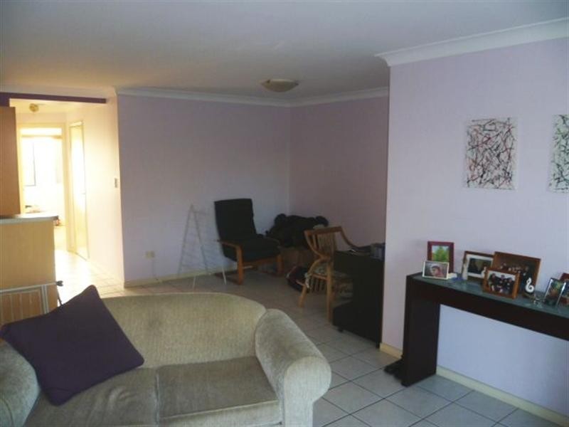 13/2 Henry Street, Redcliffe QLD 4020