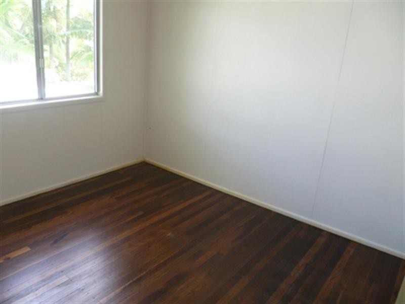 27 Lucas Street, Scarborough QLD 4020