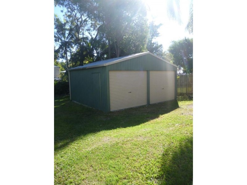 27 Lucas Street, Scarborough QLD 4020