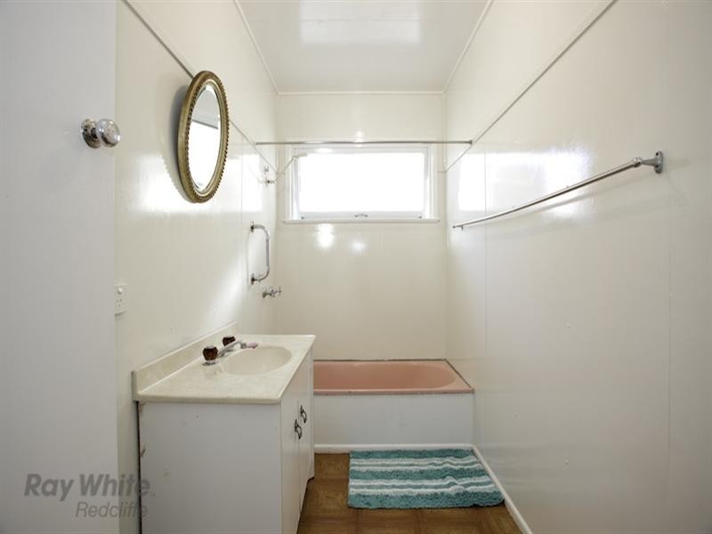 13a Herbert Street, Scarborough QLD 4020