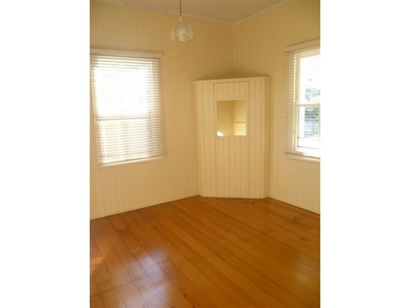 79 Prince Edward Parade, Redcliffe QLD 4020