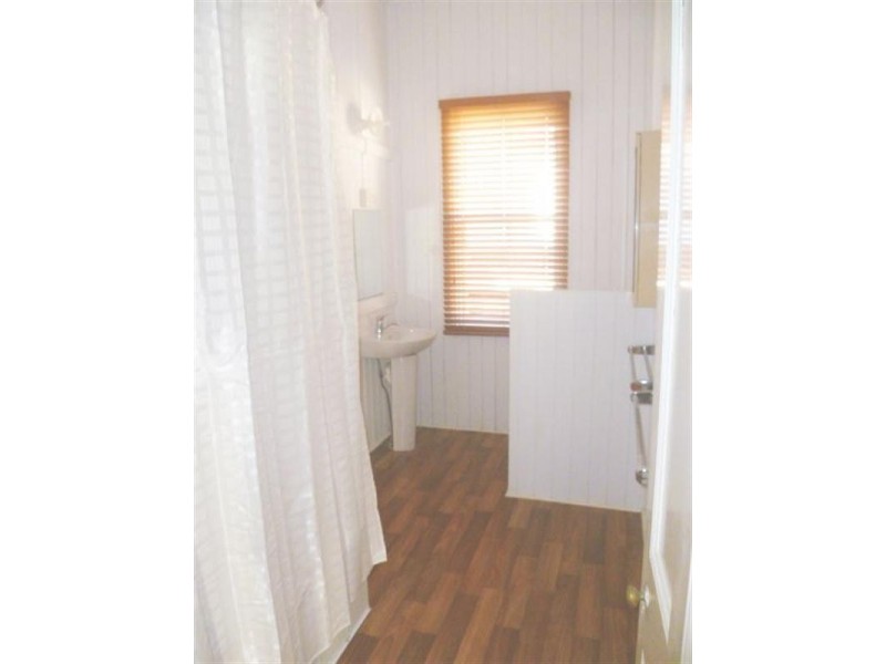 79 Prince Edward Parade, Redcliffe QLD 4020