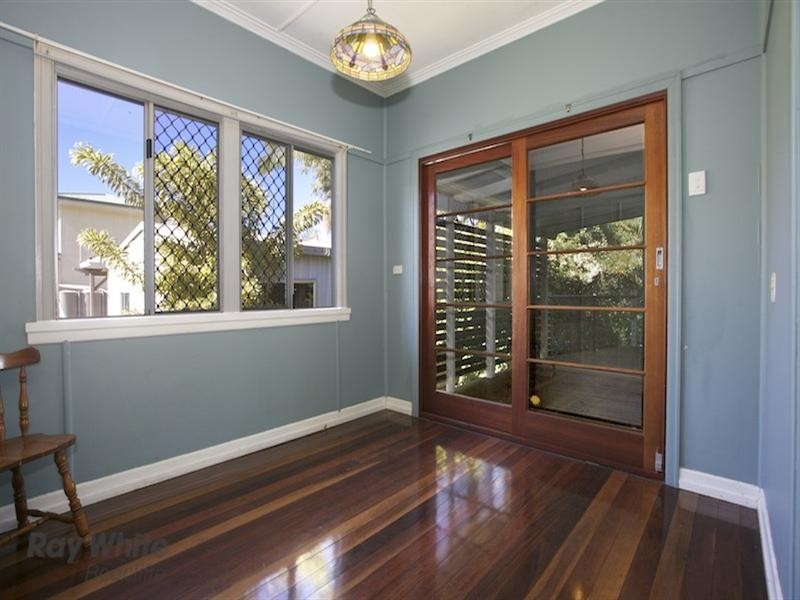 1 Short Street, Woody Point QLD 4019