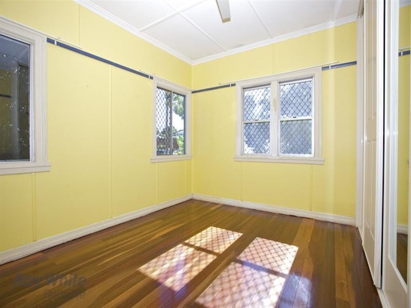 1 Short Street, Woody Point QLD 4019