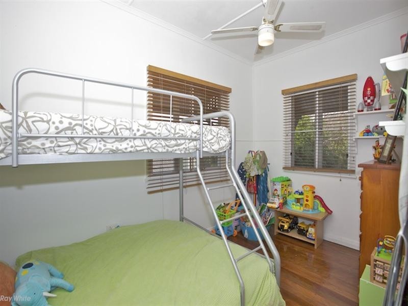 75 Thomas Street, Clontarf QLD 4019
